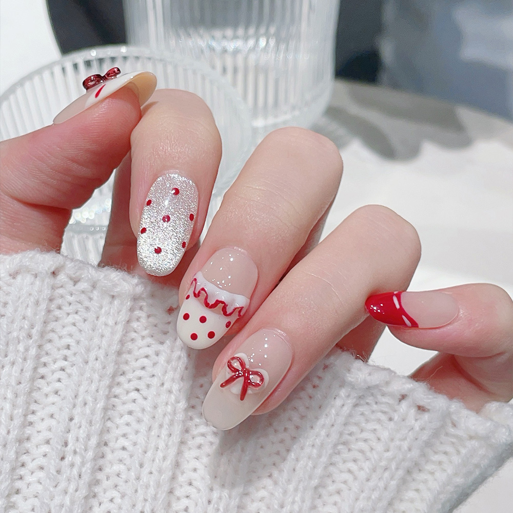 Набор из 10 коротких овальных  – обзор и цена Nail Art Red