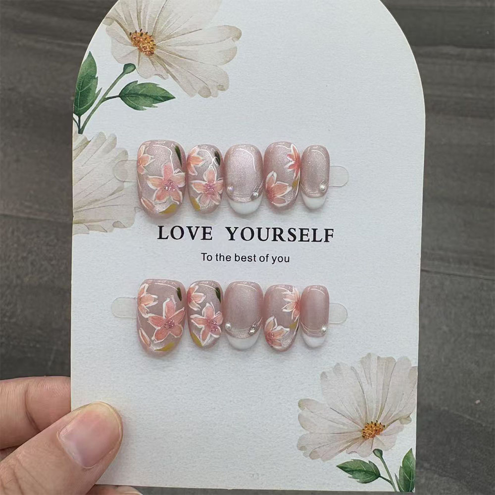 Нежные элегантные накладные но – обзор и цена Nail Art Elegant