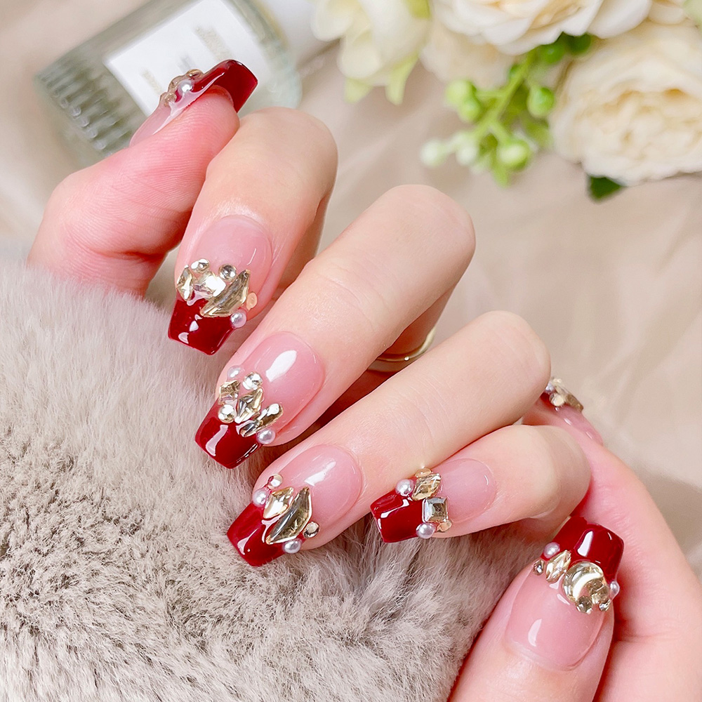 Набор из 10 коротких трапециев – обзор и цена Nail Art Red