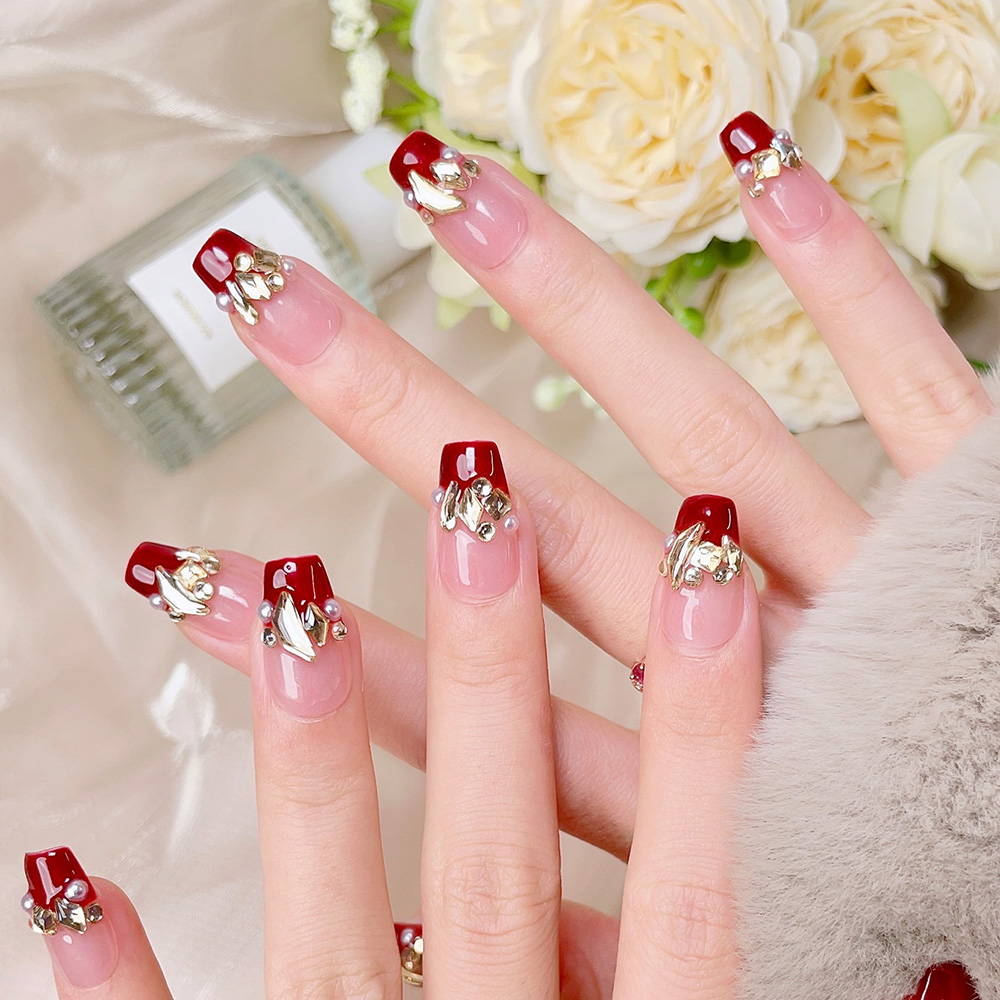 Набор из 10 коротких трапециев – обзор и цена Nail Art Red